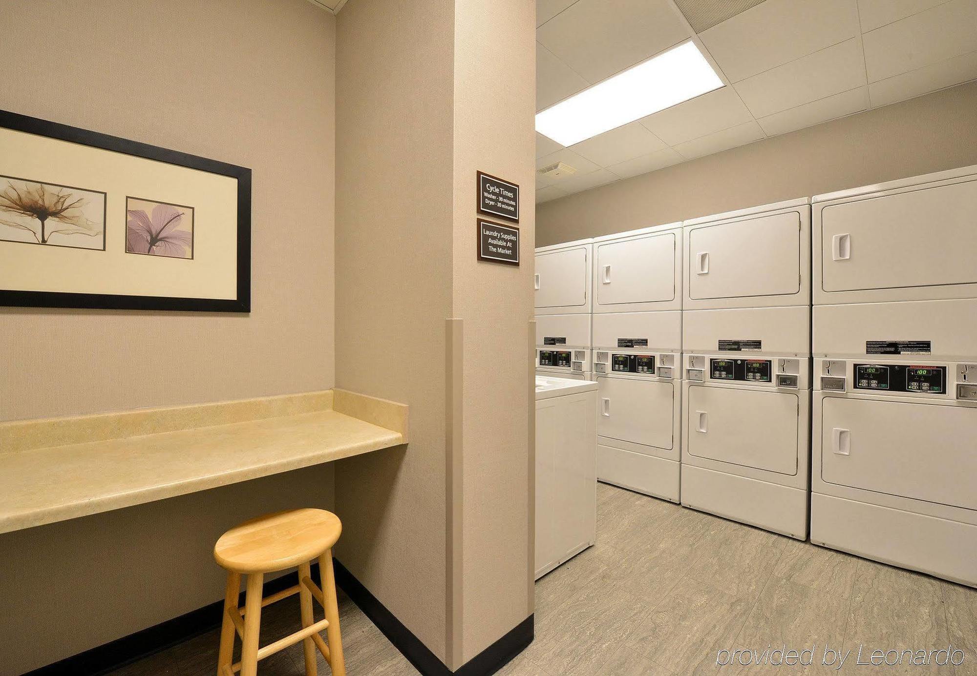 By Marriott Denver Airport At Gateway Park Hotel 3*