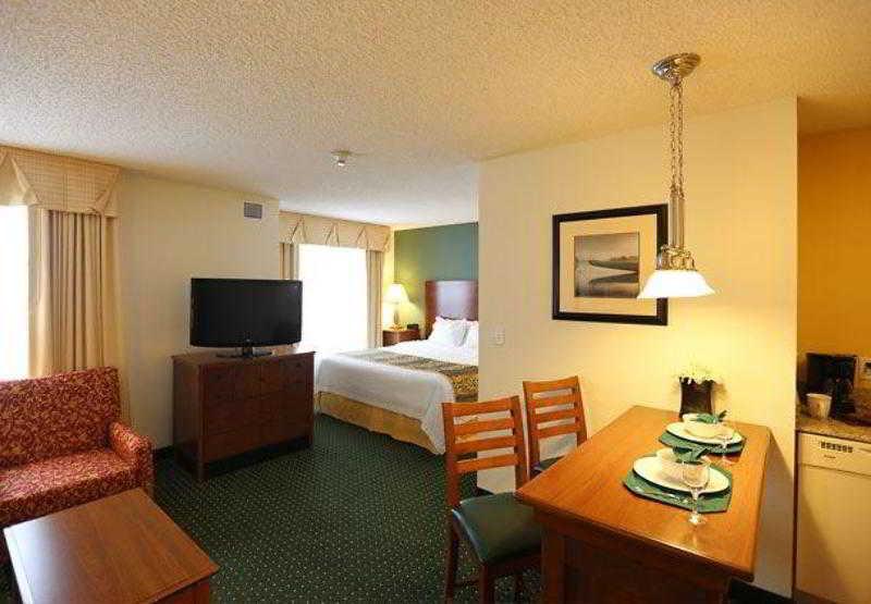 Hotel By Marriott Denver Airport At Gateway Park 3*