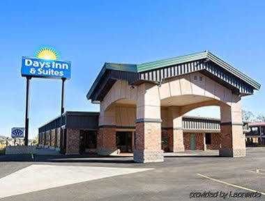 Hotel Days & By Wyndham