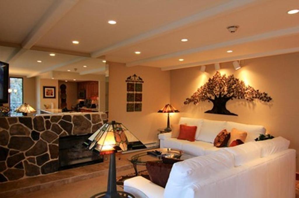 Destination Hotel