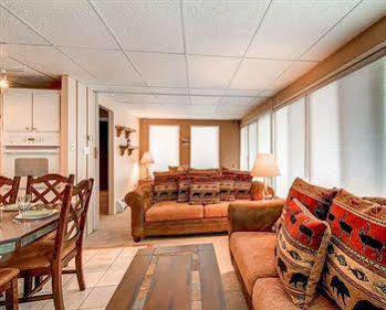 The Lift #210 - Lots Of - Pool And Hot Tub Access Holiday home *