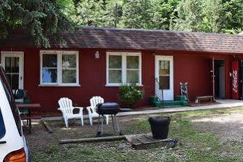 Inn Stoney River