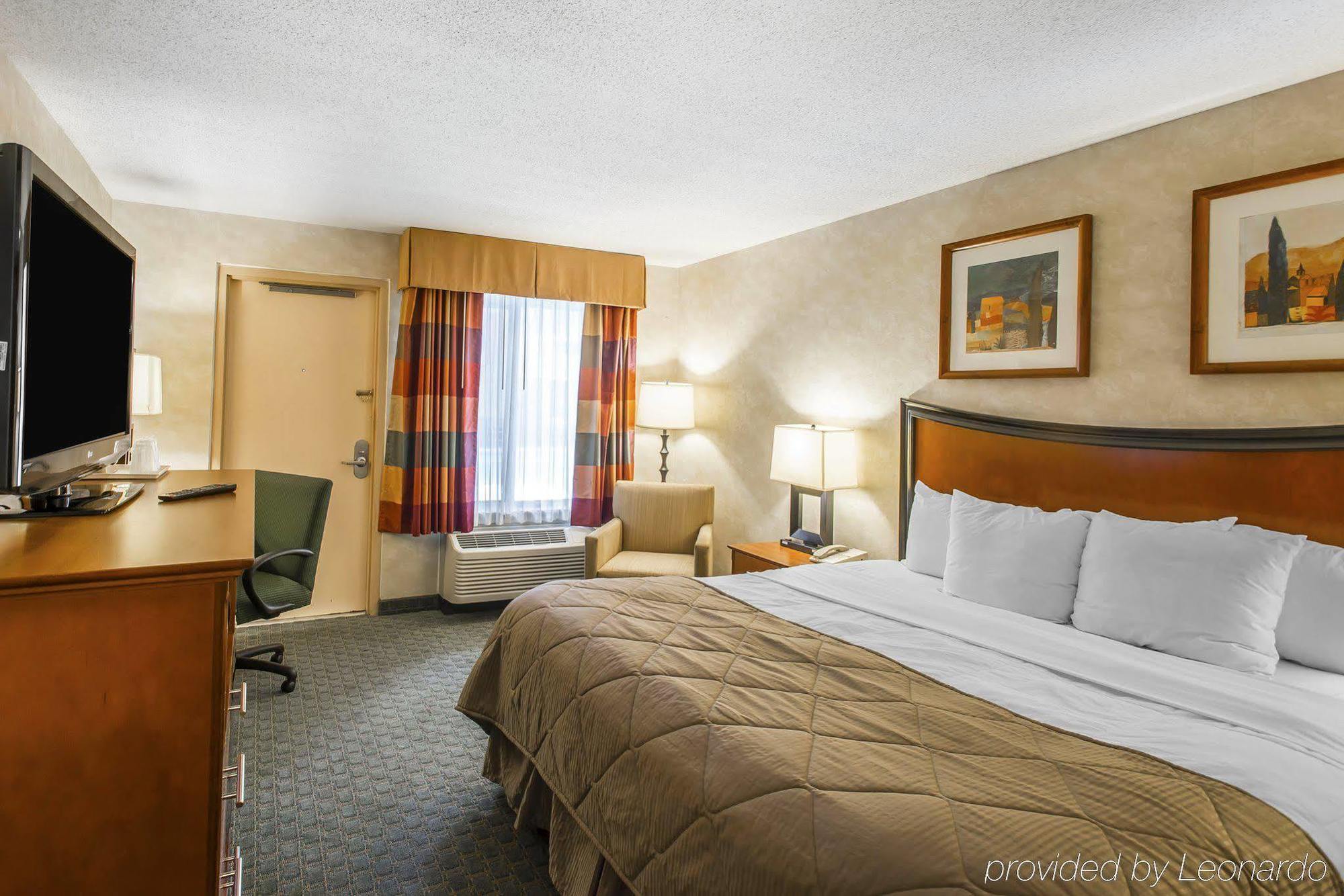 Inn Quality And Conference Center Downtown 3*