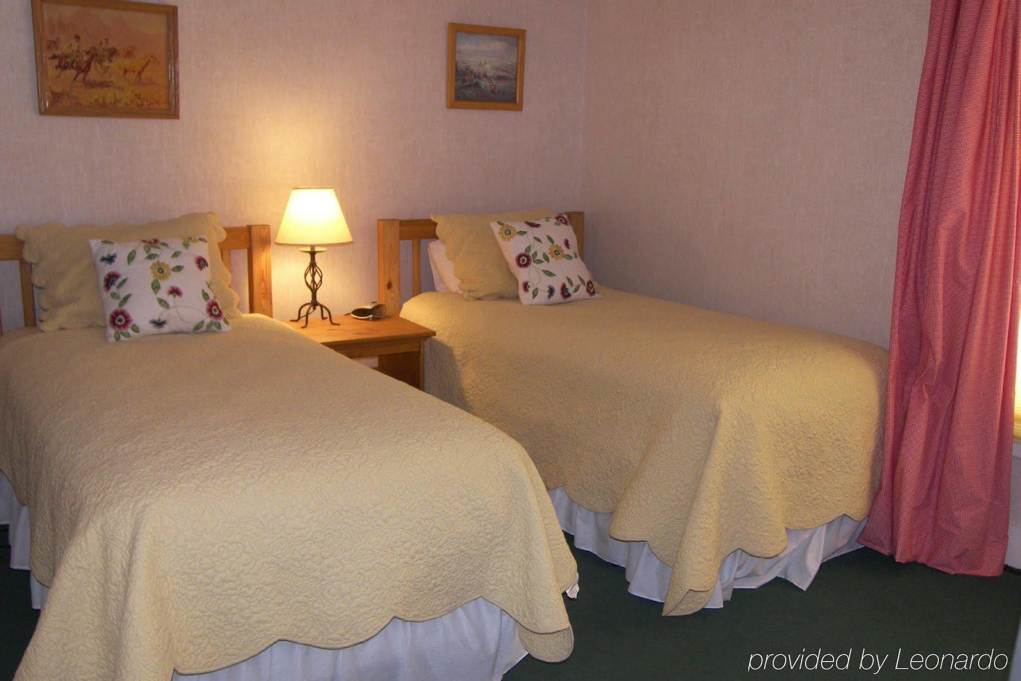 Mountainside Hotel