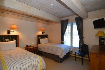 Hotel Chateau Eau Claire & Roaring Fork By Frias Aspen