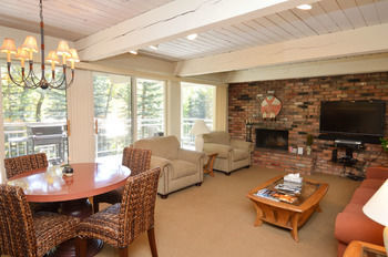 Hotel Chateau Eau Claire & Roaring Fork By Frias Aspen