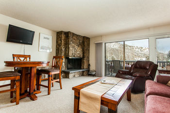 Lichenhearth - Coraltree Collection 3*