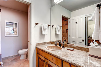 Hotel Highlands Area By East West Hospitality 4*