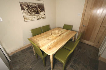 Hotel 9 Road 3*