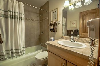 Hotel The West By Retreatia 3*