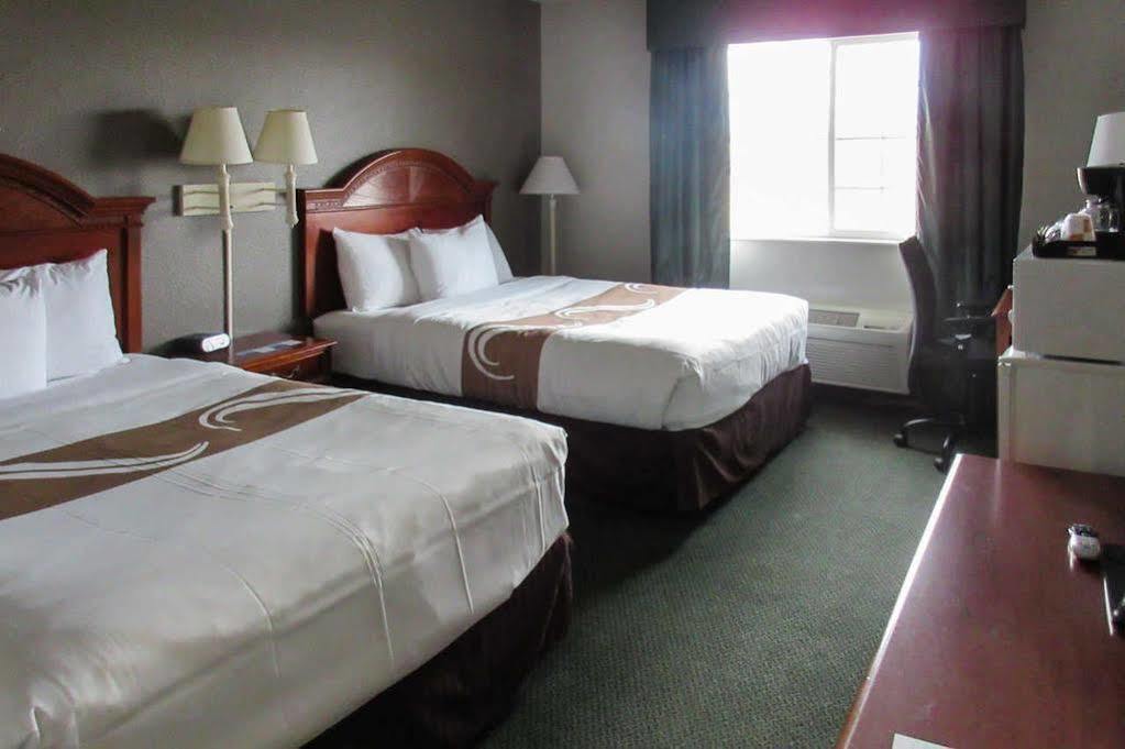 Quality & - Broomfield Hotel