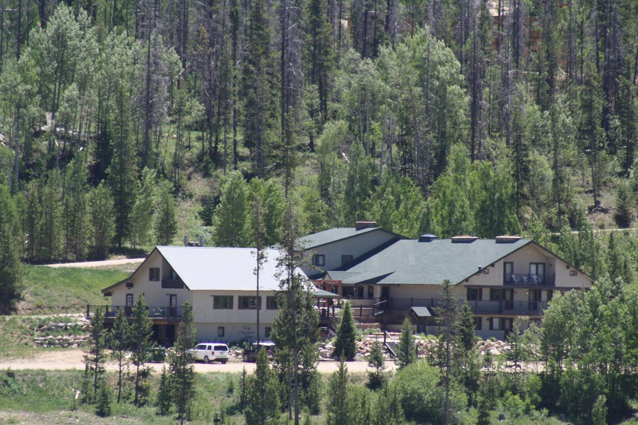 Hideaway Mountain Lodge Fraser
