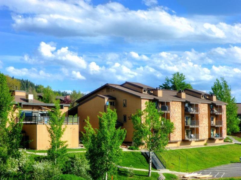 Ski Inn Condominiums * Steamboat Springs