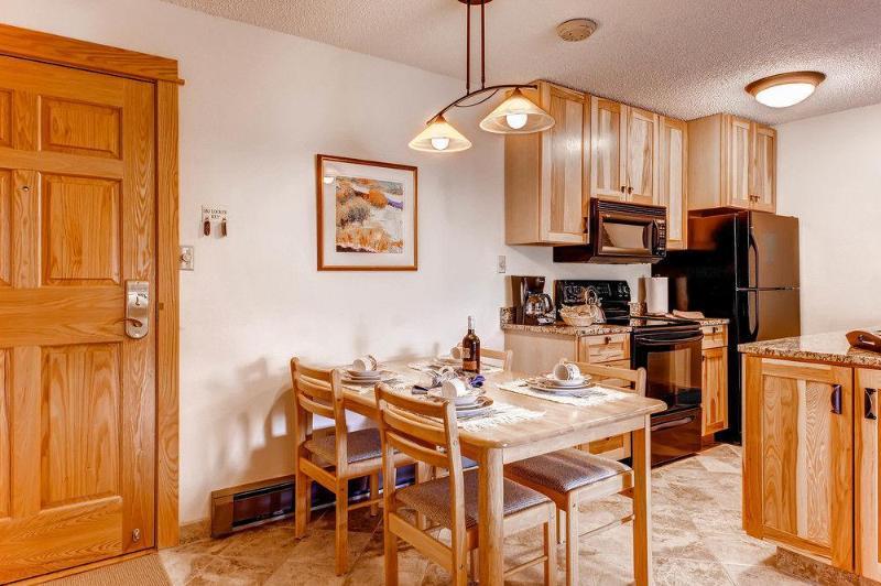 Ski Inn Condominiums * Steamboat Springs