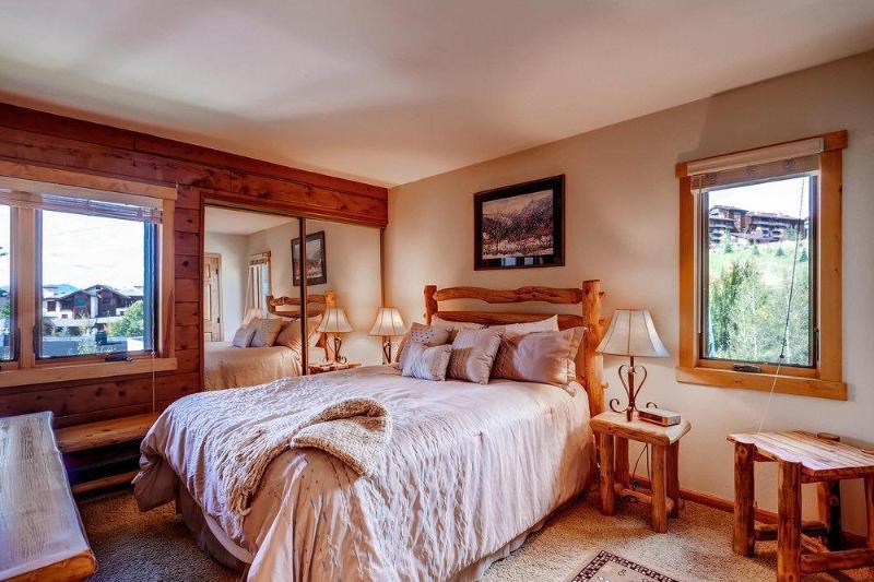 Ski Inn Condominiums * Steamboat Springs
