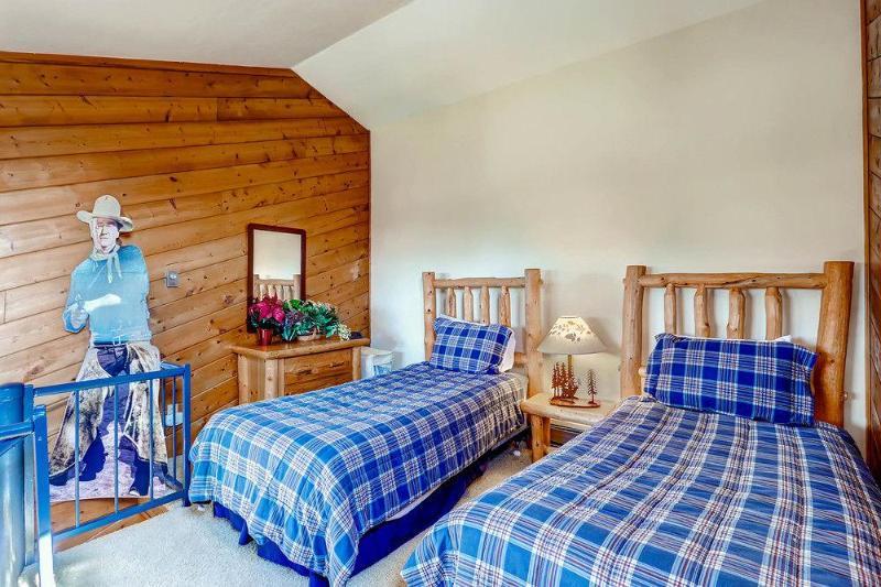 Ski Inn Condominiums * Steamboat Springs