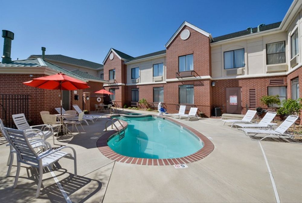 Western Boulder 3* Louisville