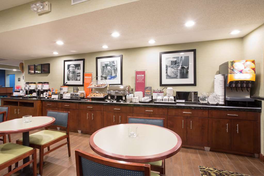 Hotel Baymont By Wyndham Thornton