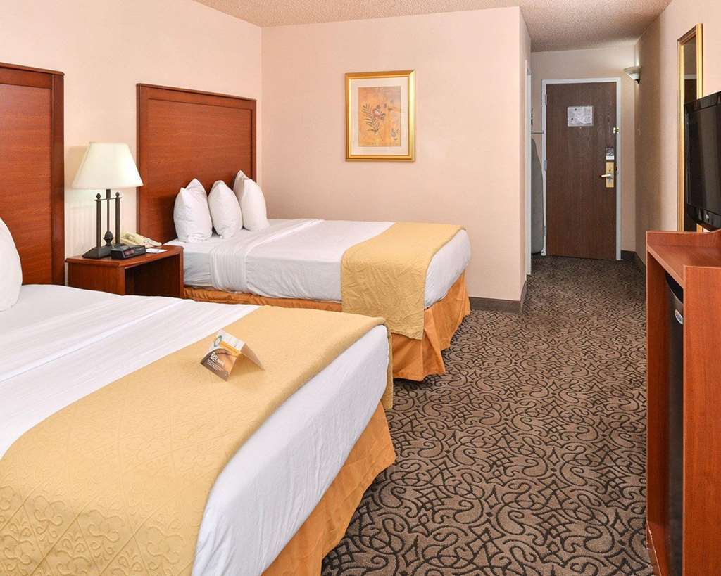 Quality Inn 2*