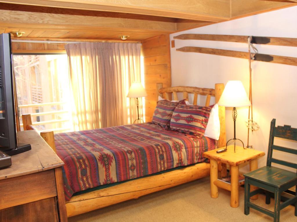 Aparthotel International 3*