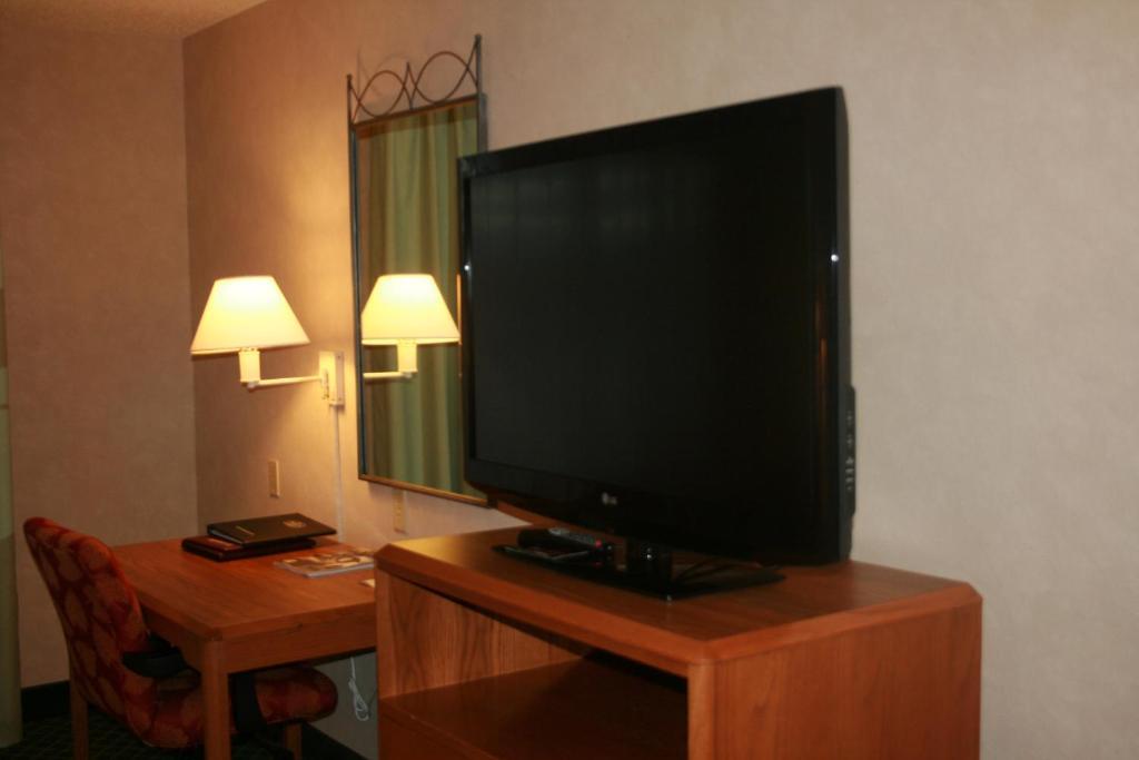Hotel Fairfield & By Marriott