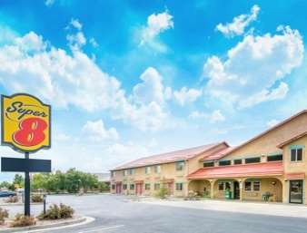 Super 8 By Wyndham Hotel 2*
