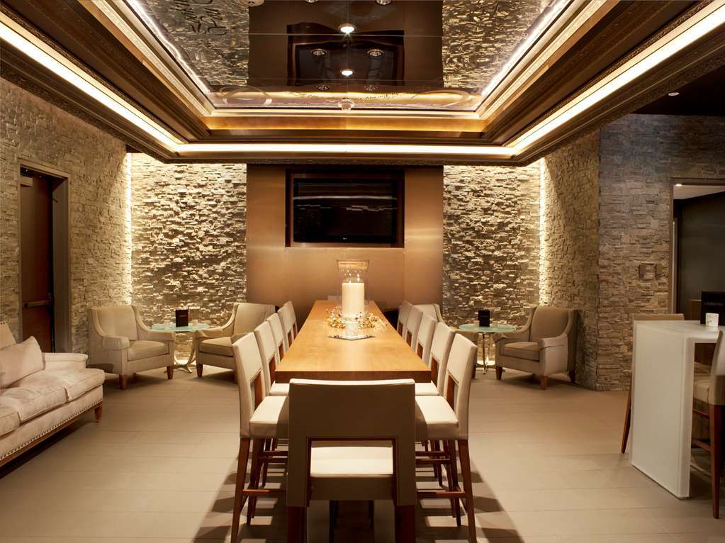 4 Bedroom Luxury At Solaris Residences Apartment *