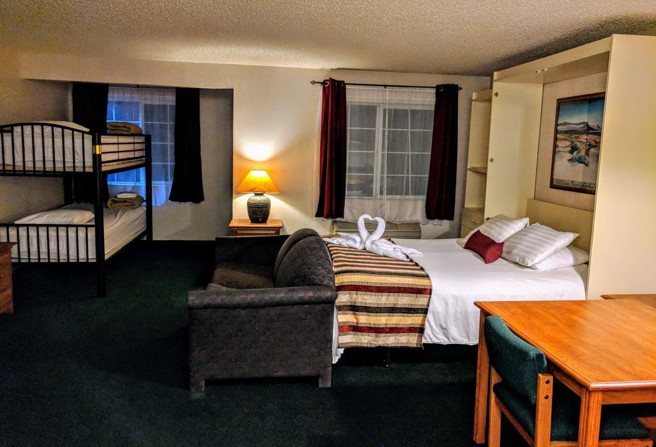 Hotel 3 Peaks 2*