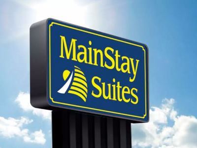 Mainstay International Airport Hotel 3*