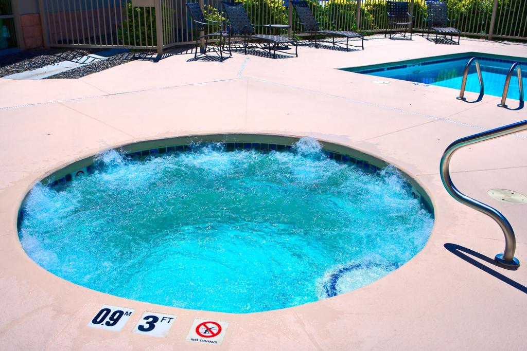 Hampton & Denver Tech Center 3* Centennial