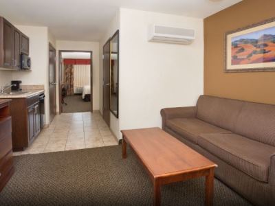 Holiday Express & By Ihg Hotel 3*