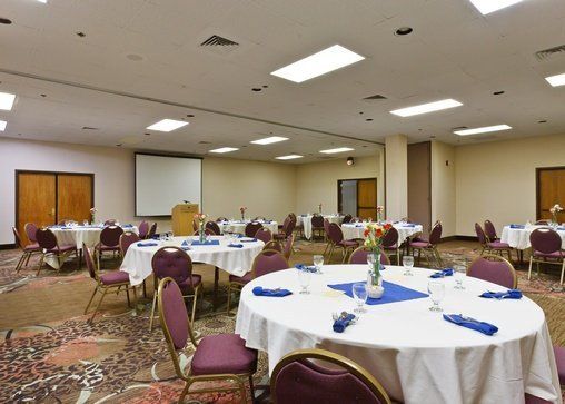 Quality And Conference Center Downtown Inn