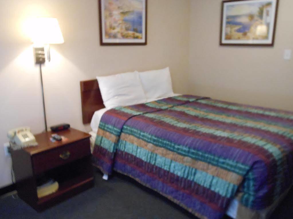 Hotel Suburban Denver North