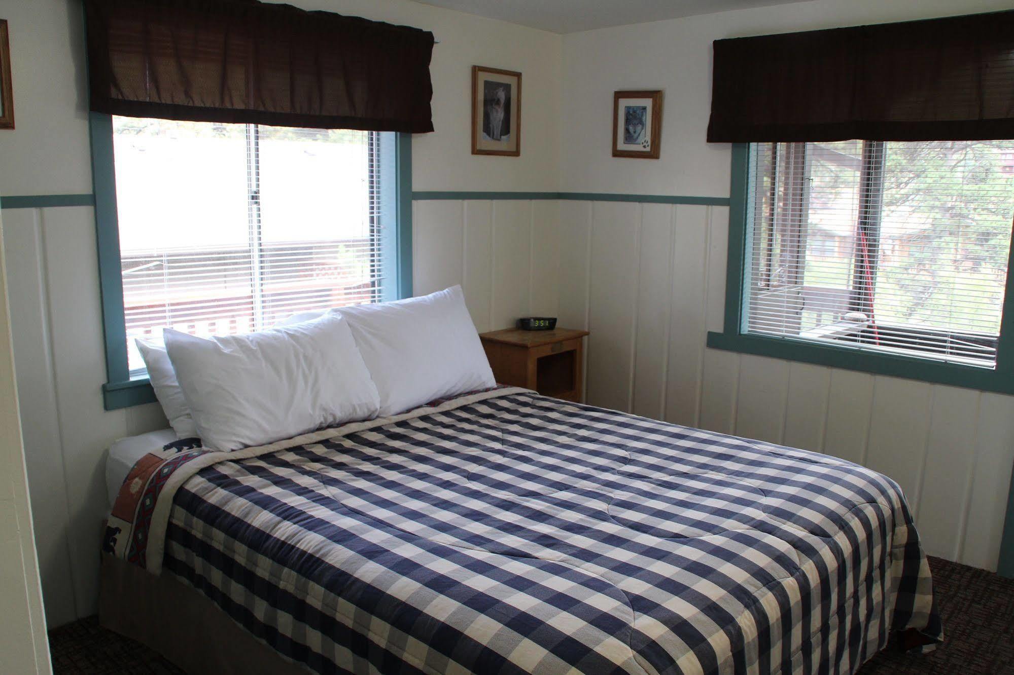Brynwood On The River Hotel Estes Park