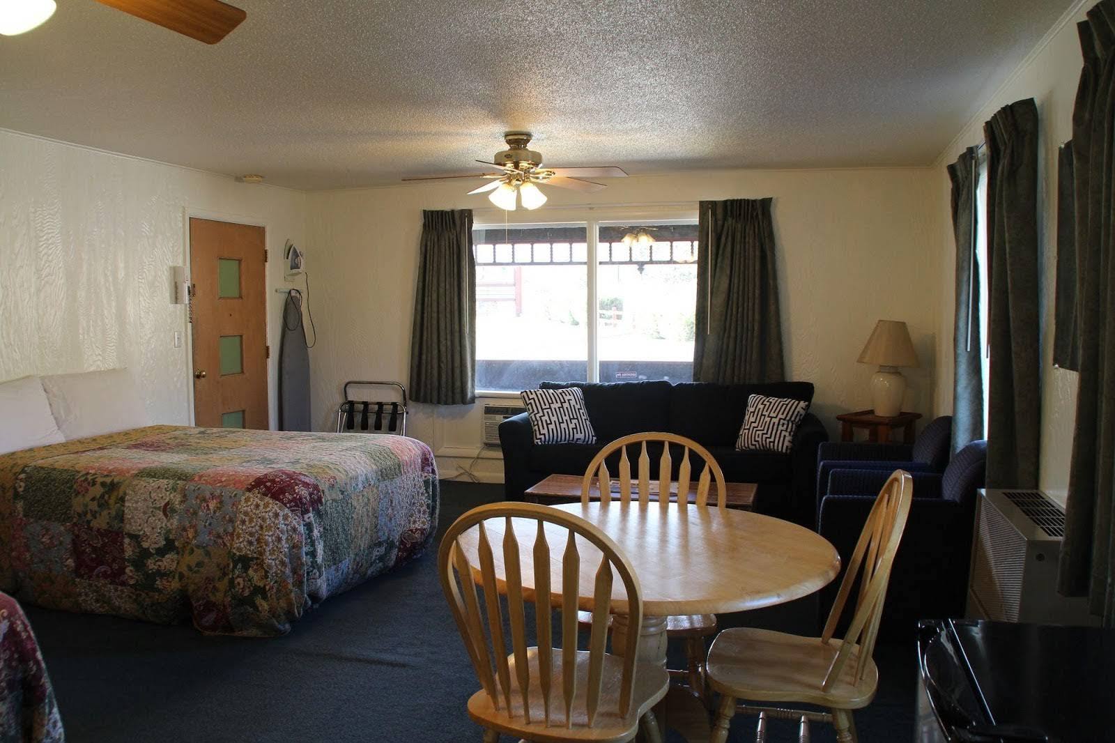 Hotel Brynwood On The River Estes Park