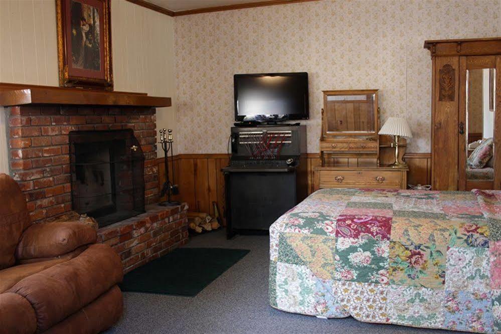 Brynwood On The River Hotel 2*