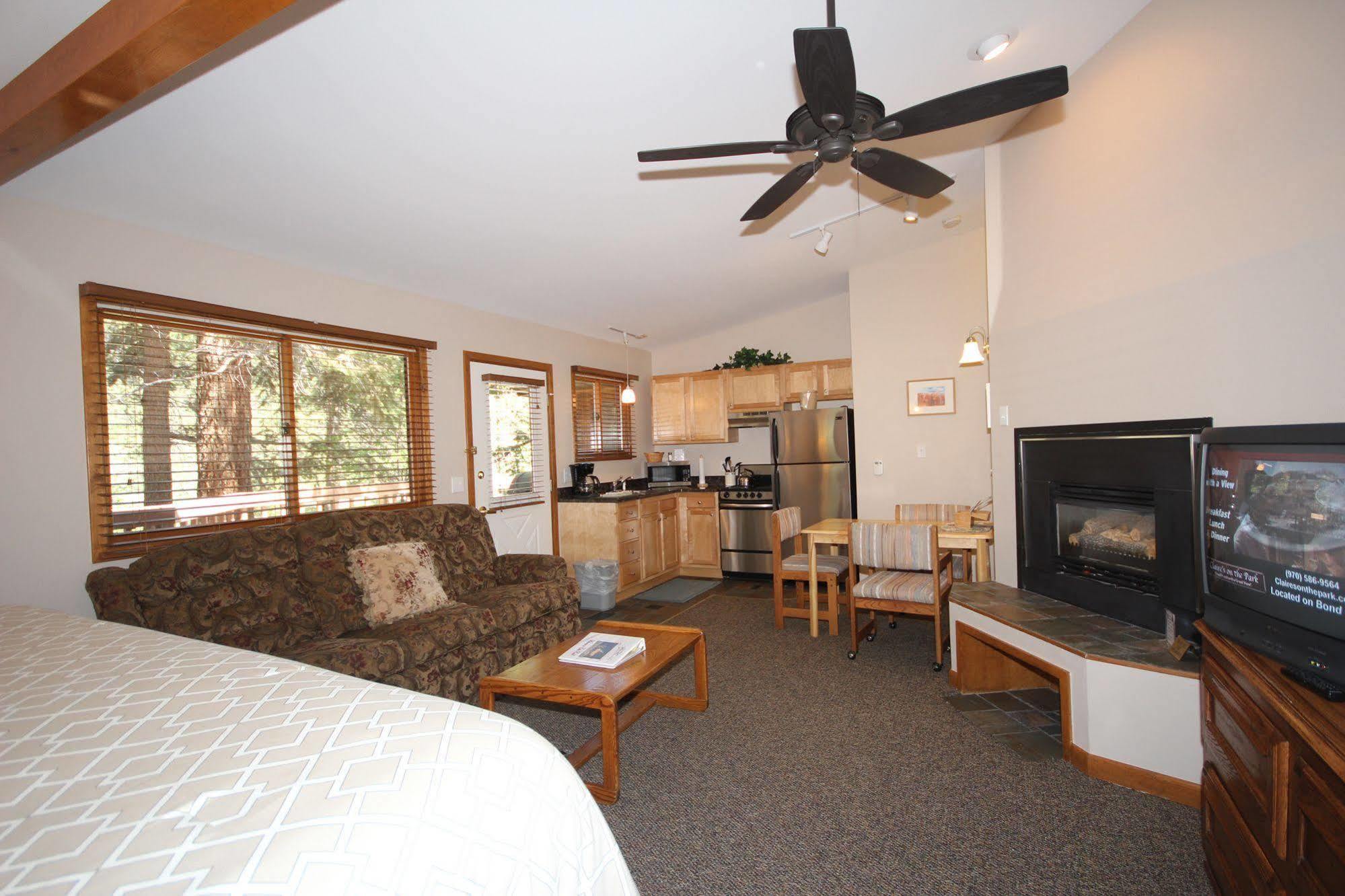 Streamside On Fall River
