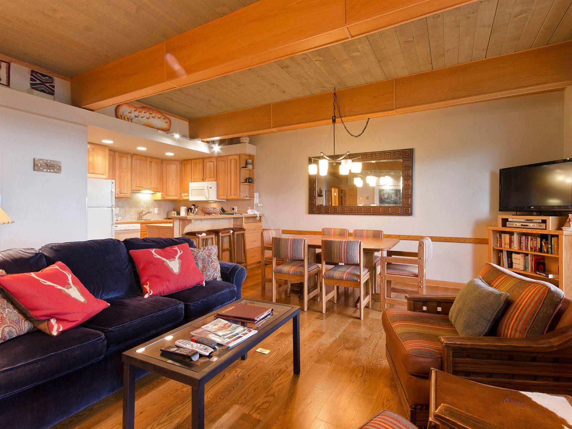 Aparthotel Storm Meadows Club