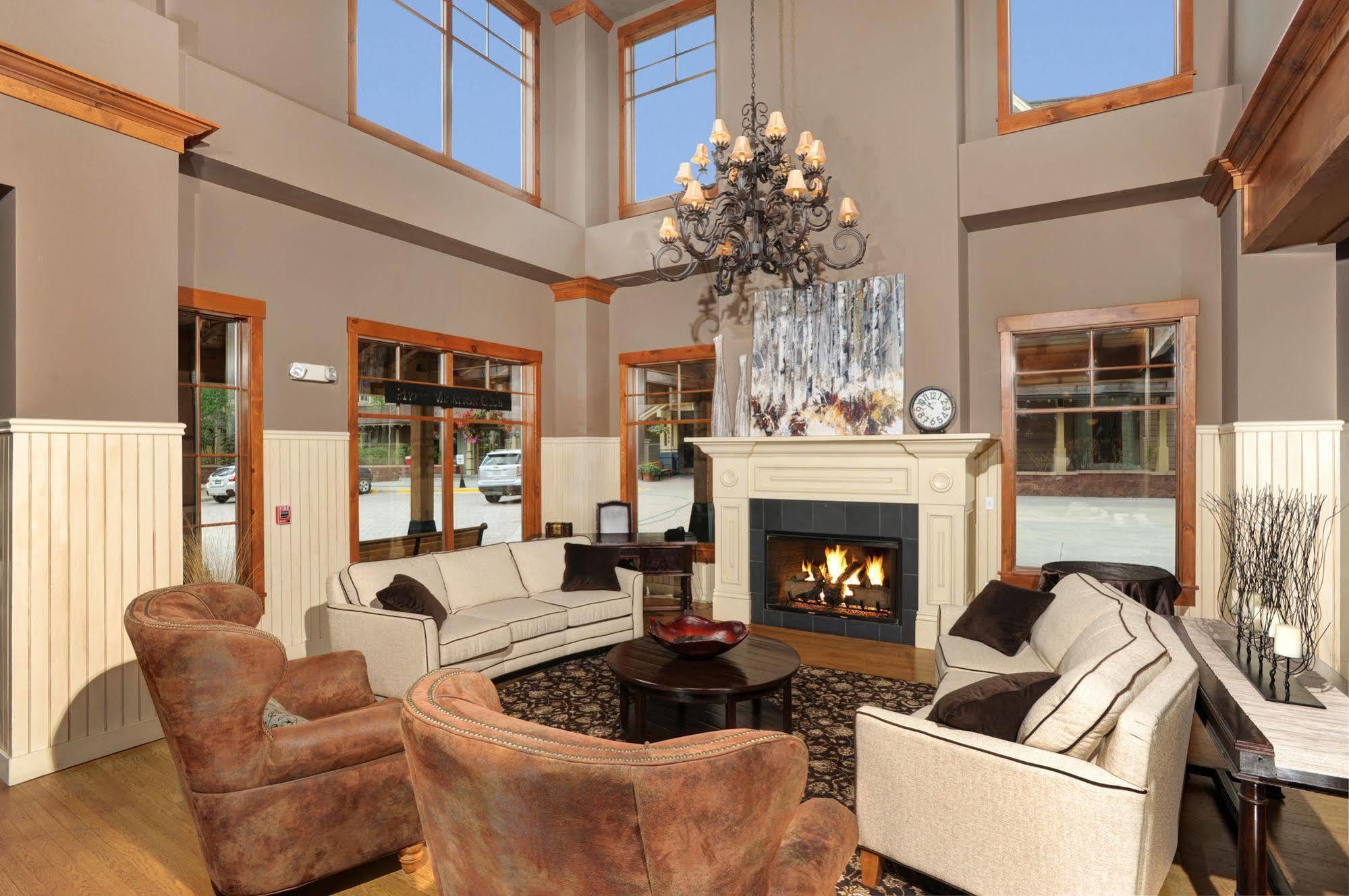 Water House On Main Street Apartment *