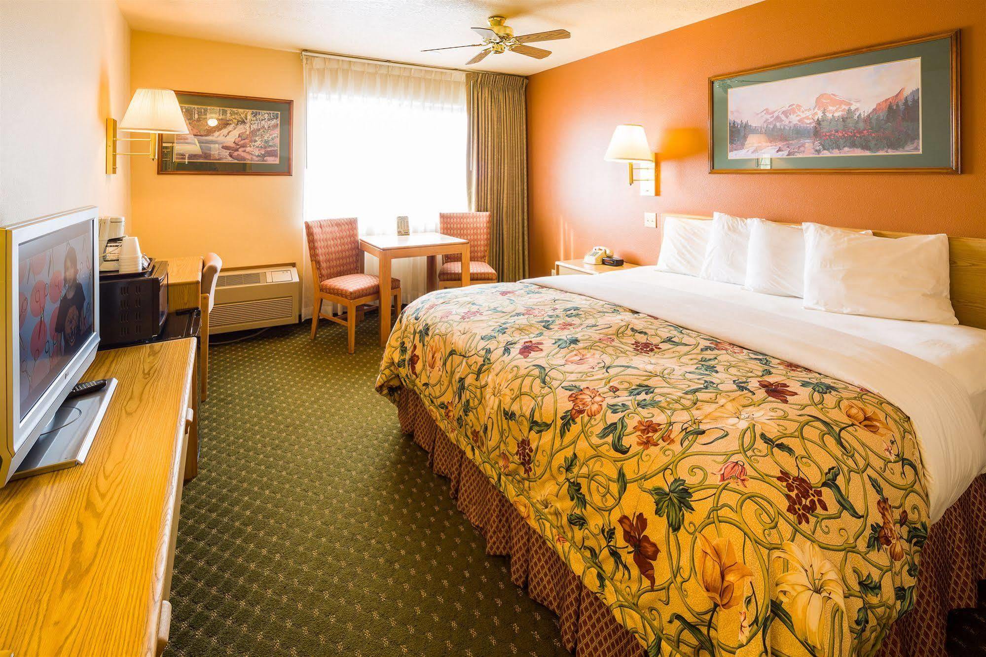 Alpine & Hotel 3*