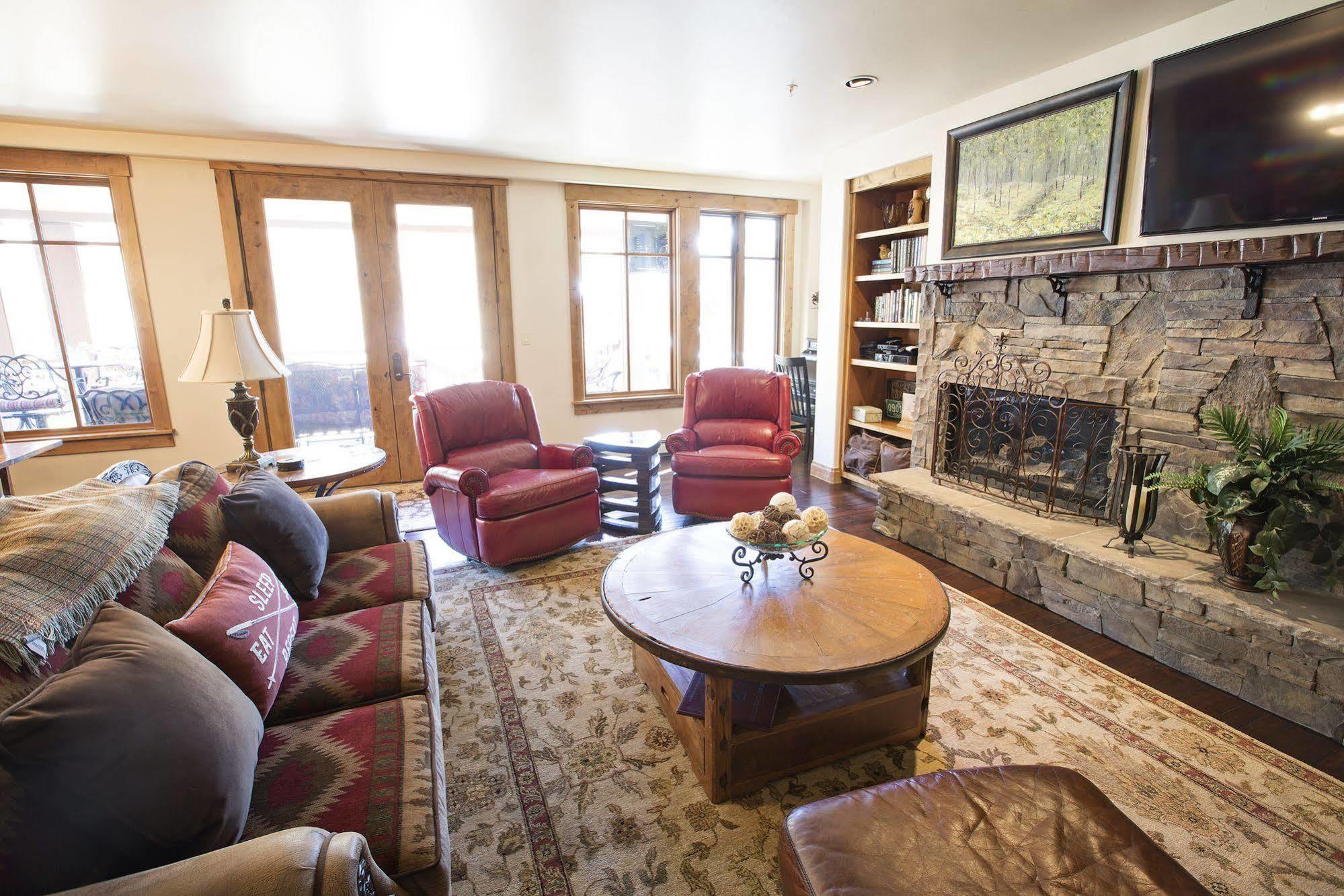 Westwall * Mount Crested Butte