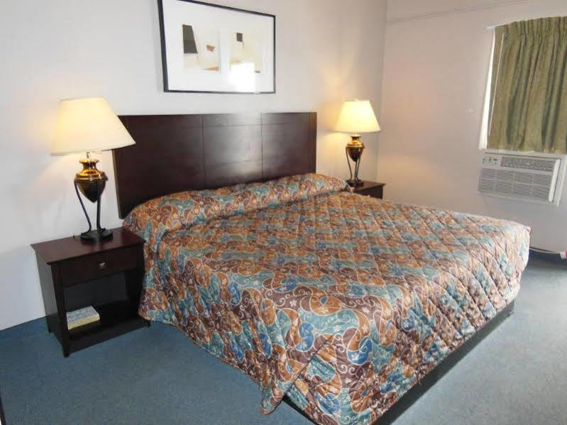 Days By Wyndham Downtown Motel