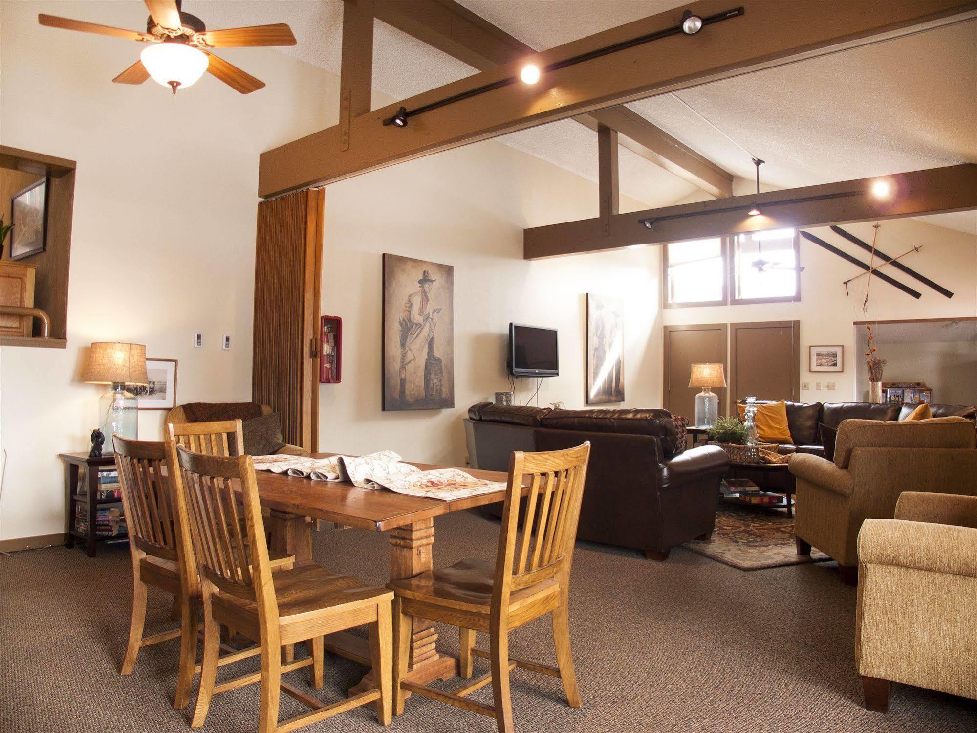 Timber Run Apartment *