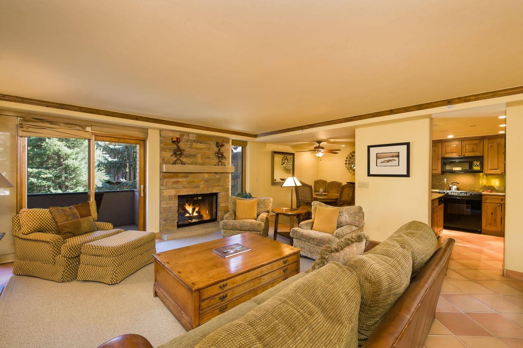 Lodge Vail's Mountain Haus At The Covered Bridge Vail