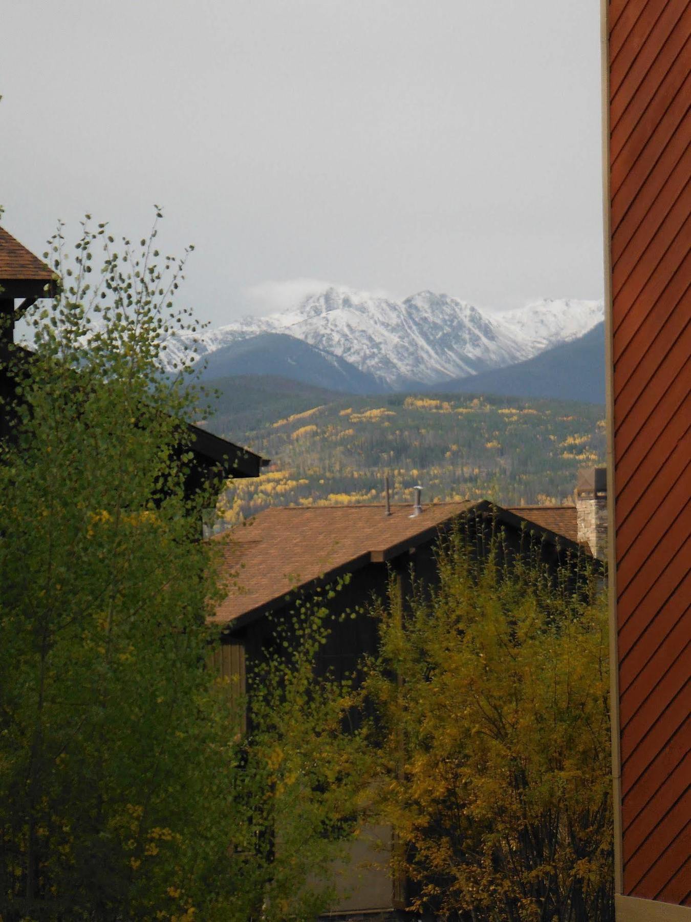 Indian Peaks Hotel 3*