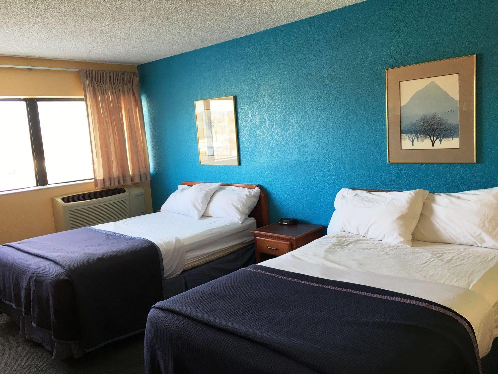 Howard Johnson By Wyndham Denver West