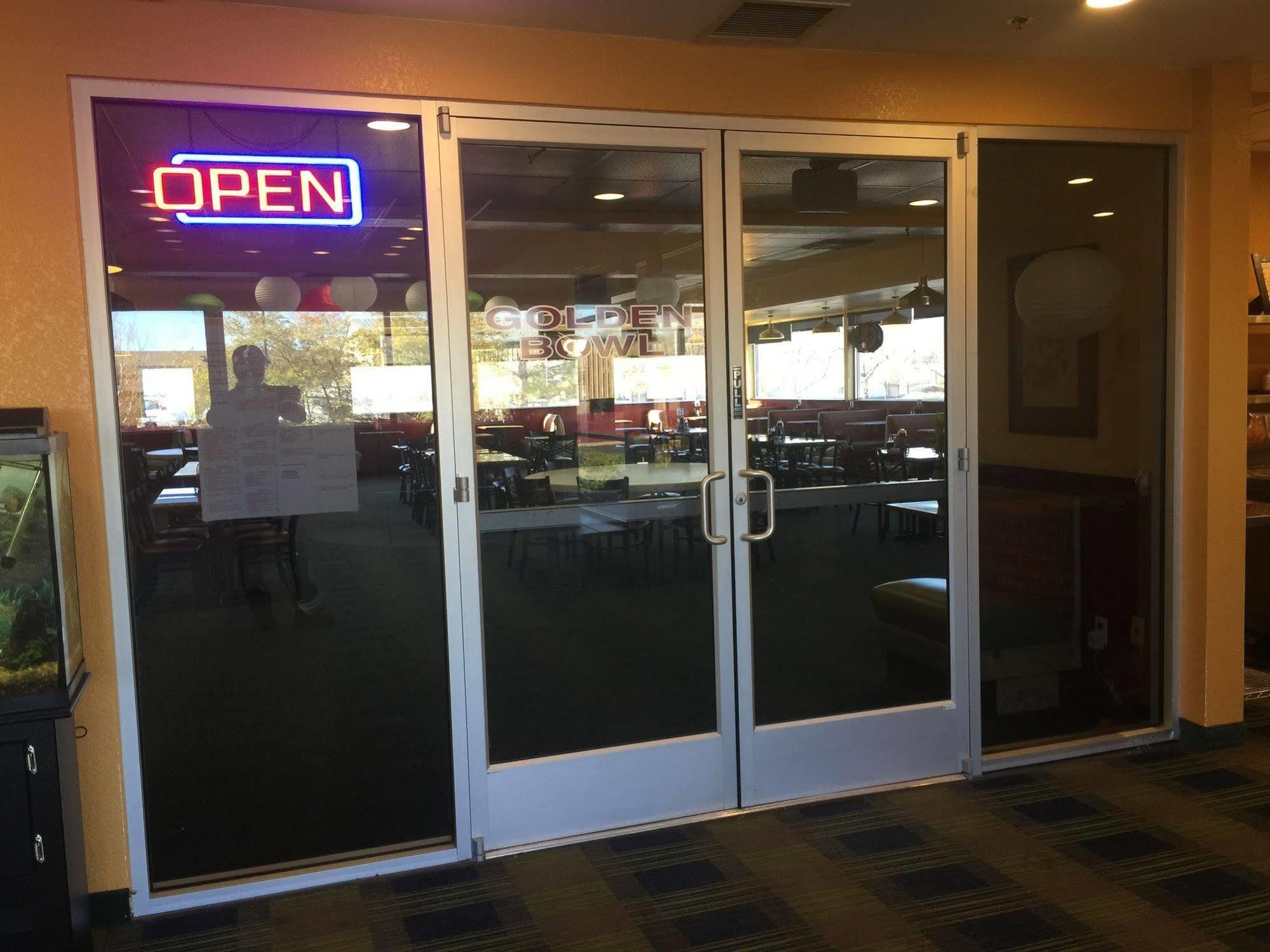 Howard Johnson By Wyndham Denver West