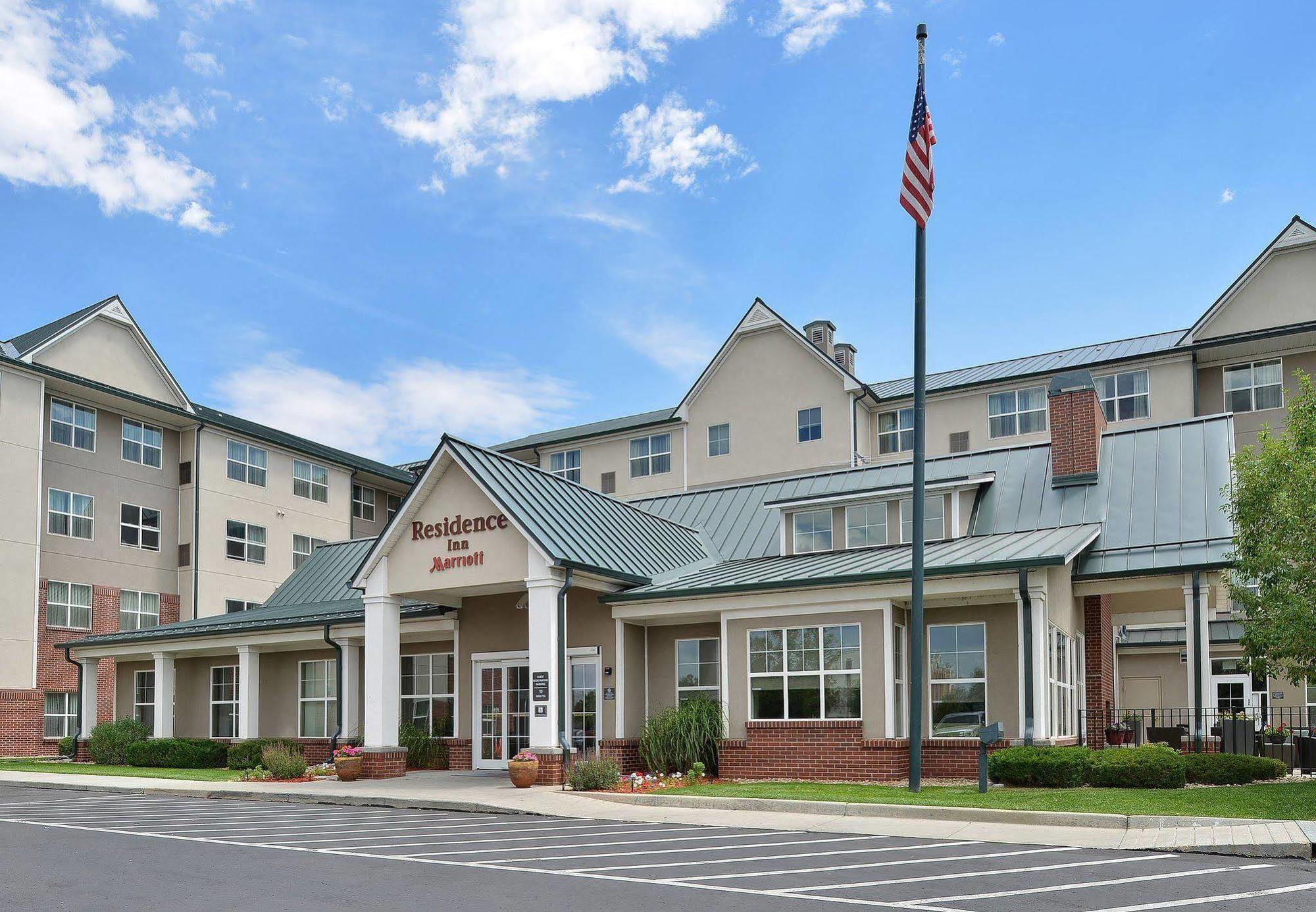 By Marriott Denver Airport At Gateway Park Hotel 3*