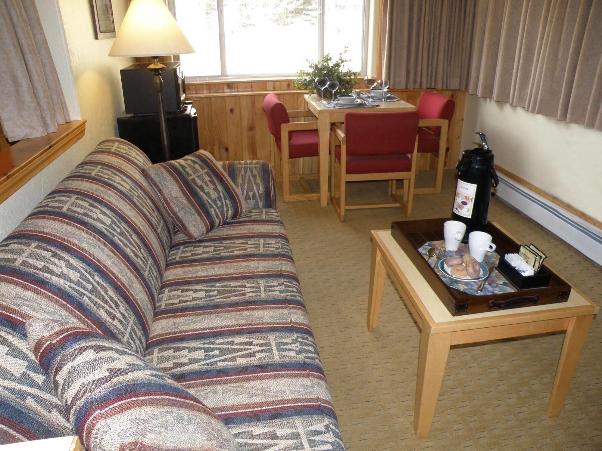 Rivers Edge & Motel Ouray
