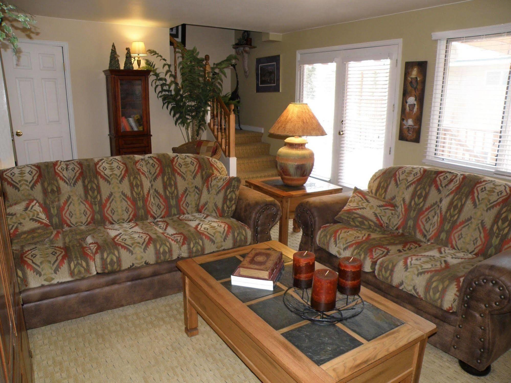 Motel Rivers Edge &